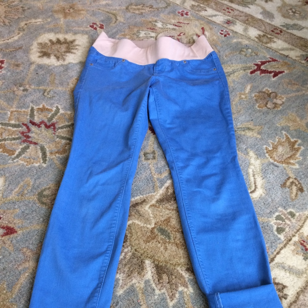 Old Navy Maternity cropped skinny pants size 4